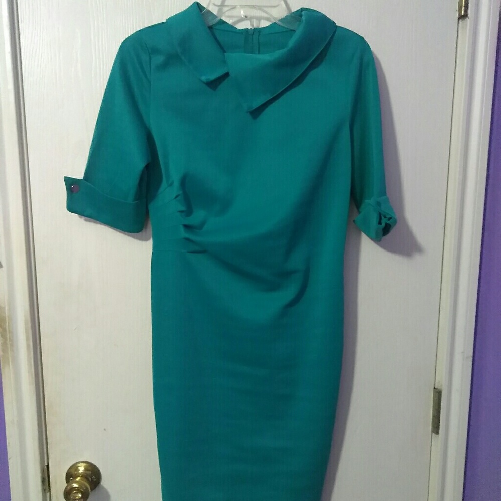 Dress - Picture 2 of 3